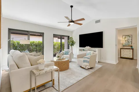 $895,000 | 1472 Via Cameron, Jupiter, FL 33477