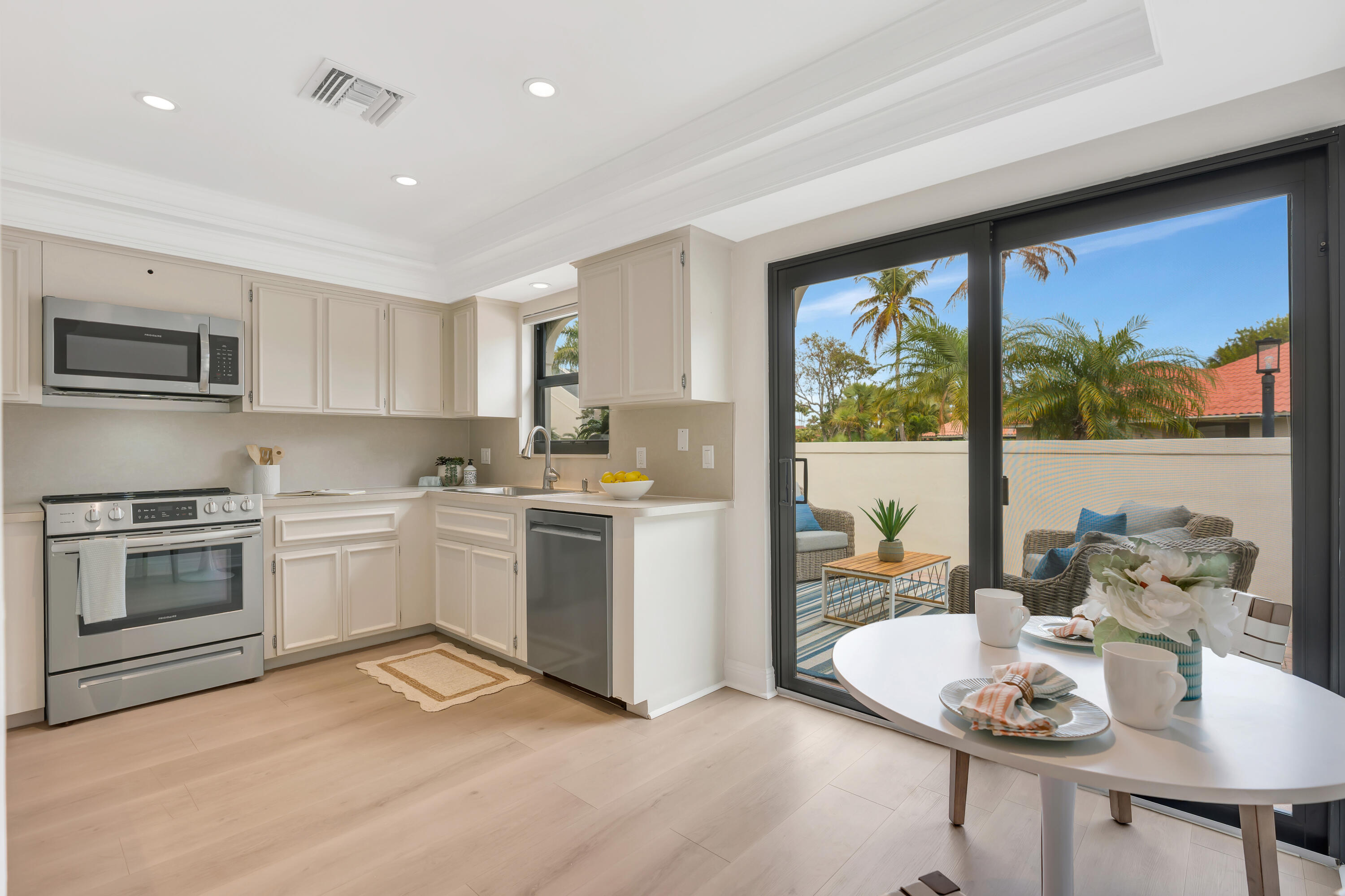 1472 Via Cameron Jupiter, FL 33477 - Photo 7 of 41 Light and bright kitchen