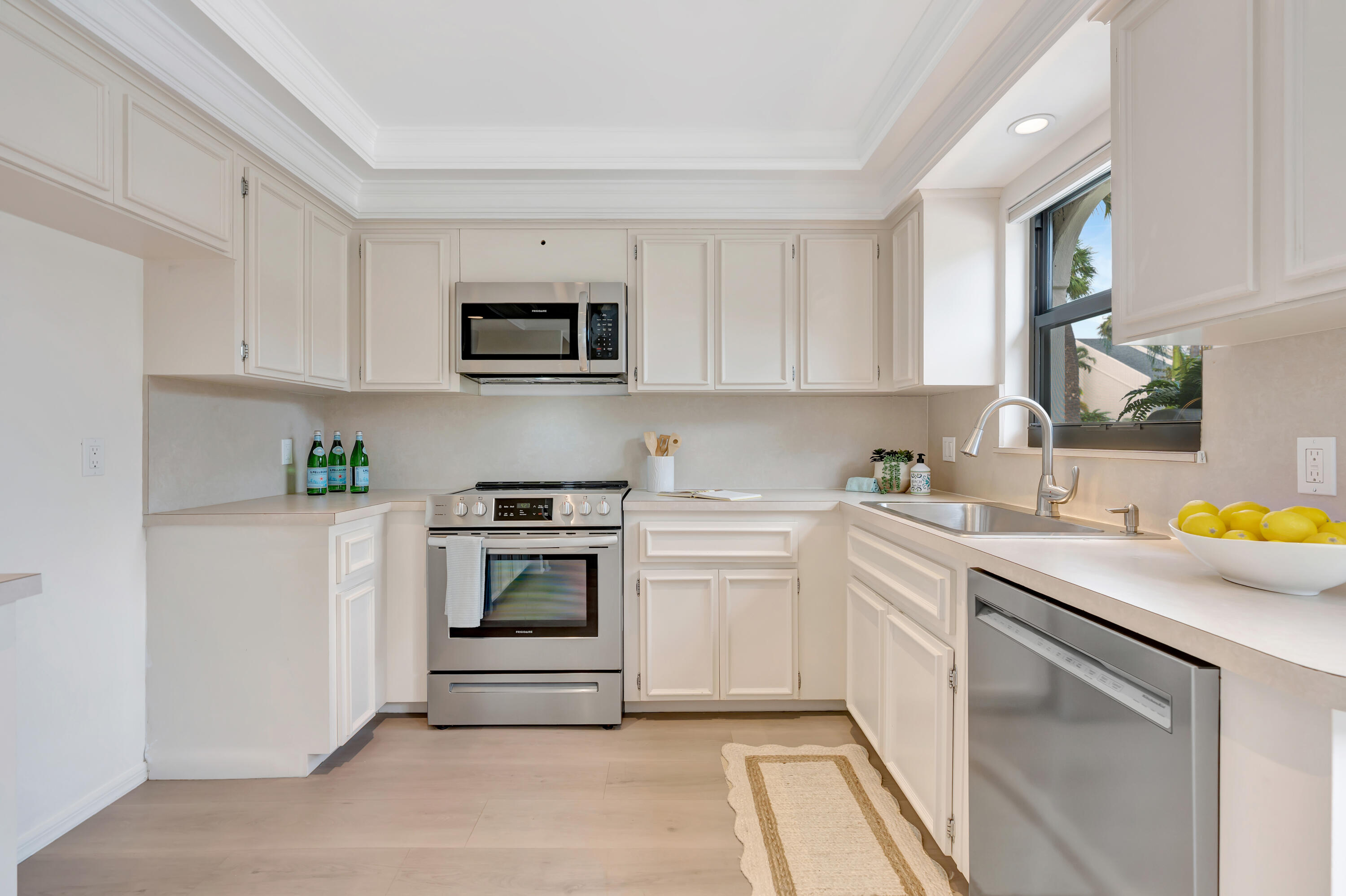 1472 Via Cameron Jupiter, FL 33477 - Photo 8 of 41 Plenty of space