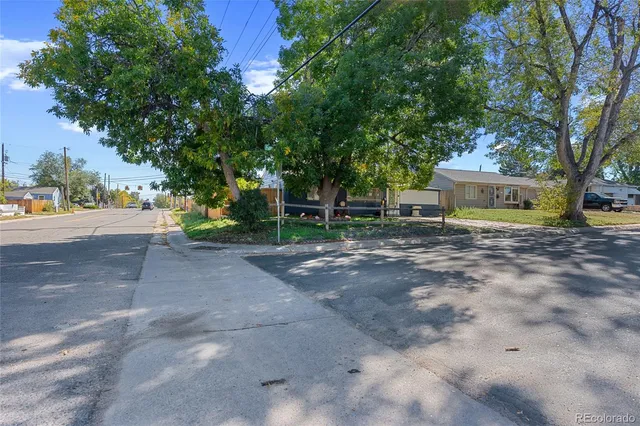 $320,000 | 1090 Hanover Street, Aurora, CO 80010