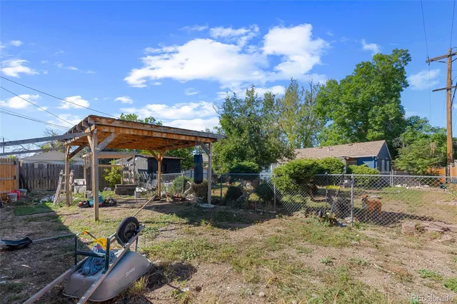 $320,000 | 1090 Hanover Street, Aurora, CO 80010