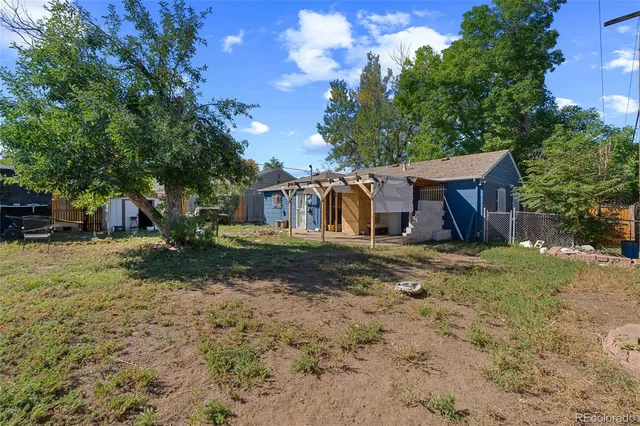 $320,000 | 1090 Hanover Street, Aurora, CO 80010