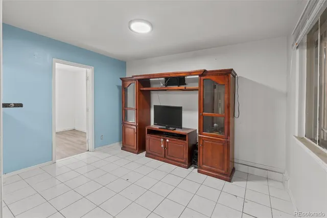 $320,000 | 1090 Hanover Street, Aurora, CO 80010