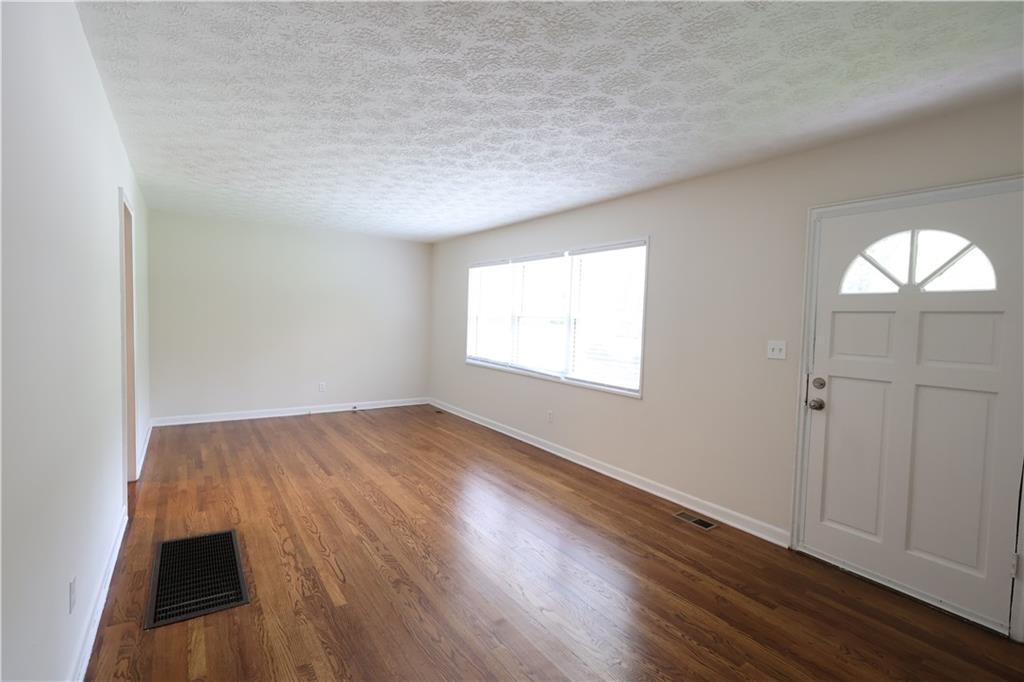 2994 Judylyn Drive Decatur, GA 30033 - Photo 10 of 19 Gallery Image 10