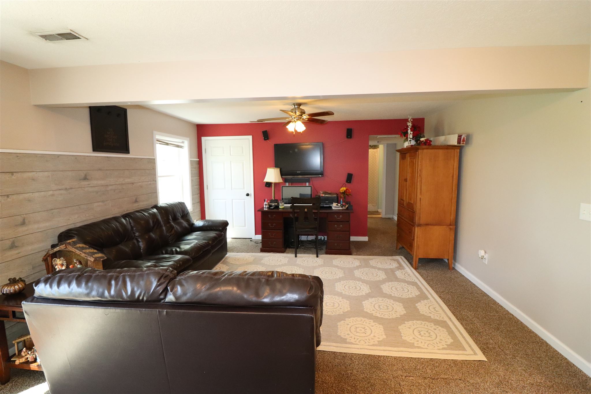9270 South Strain Ridge Road Bloomington, IN 47401 - Photo 24 of 36 Gallery Image 24
