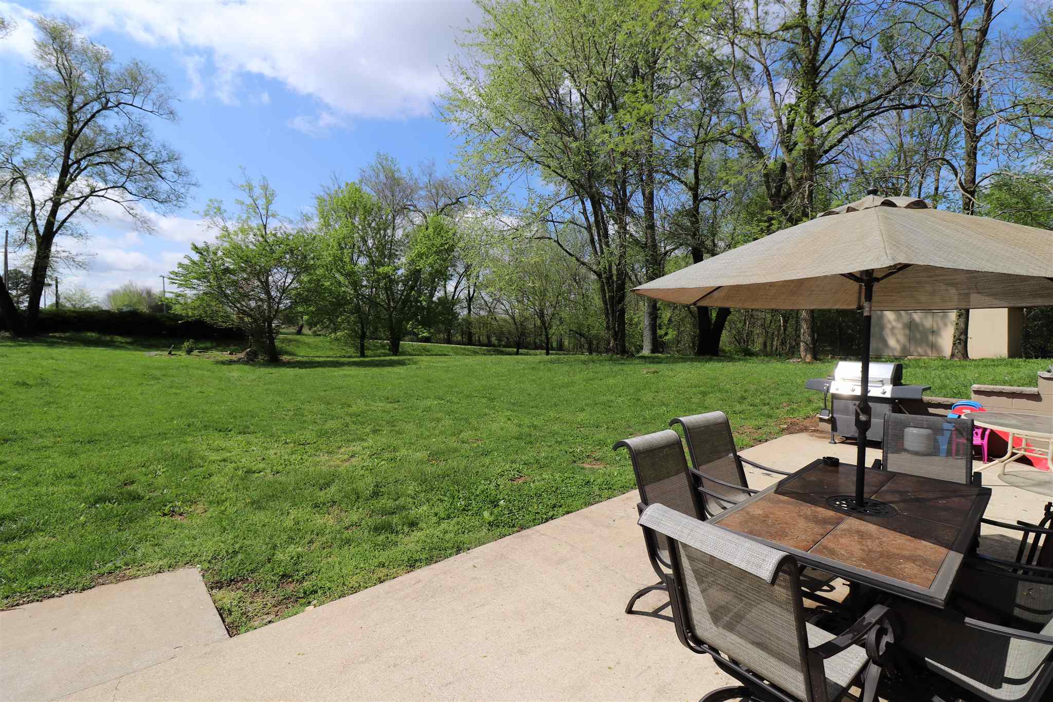 9270 South Strain Ridge Road Bloomington, IN 47401 - Photo 8 of 36 Gallery Image 8