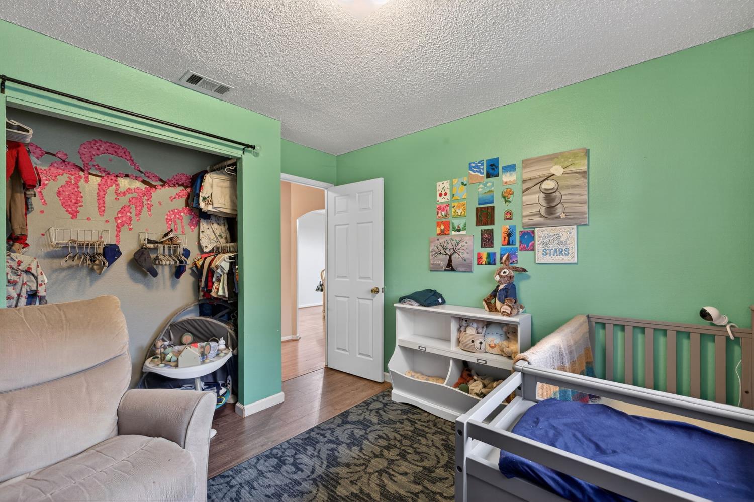 6816 Tareyton Way Citrus Heights, CA 95621 - Photo 14 of 46 a living room with furniture and a window