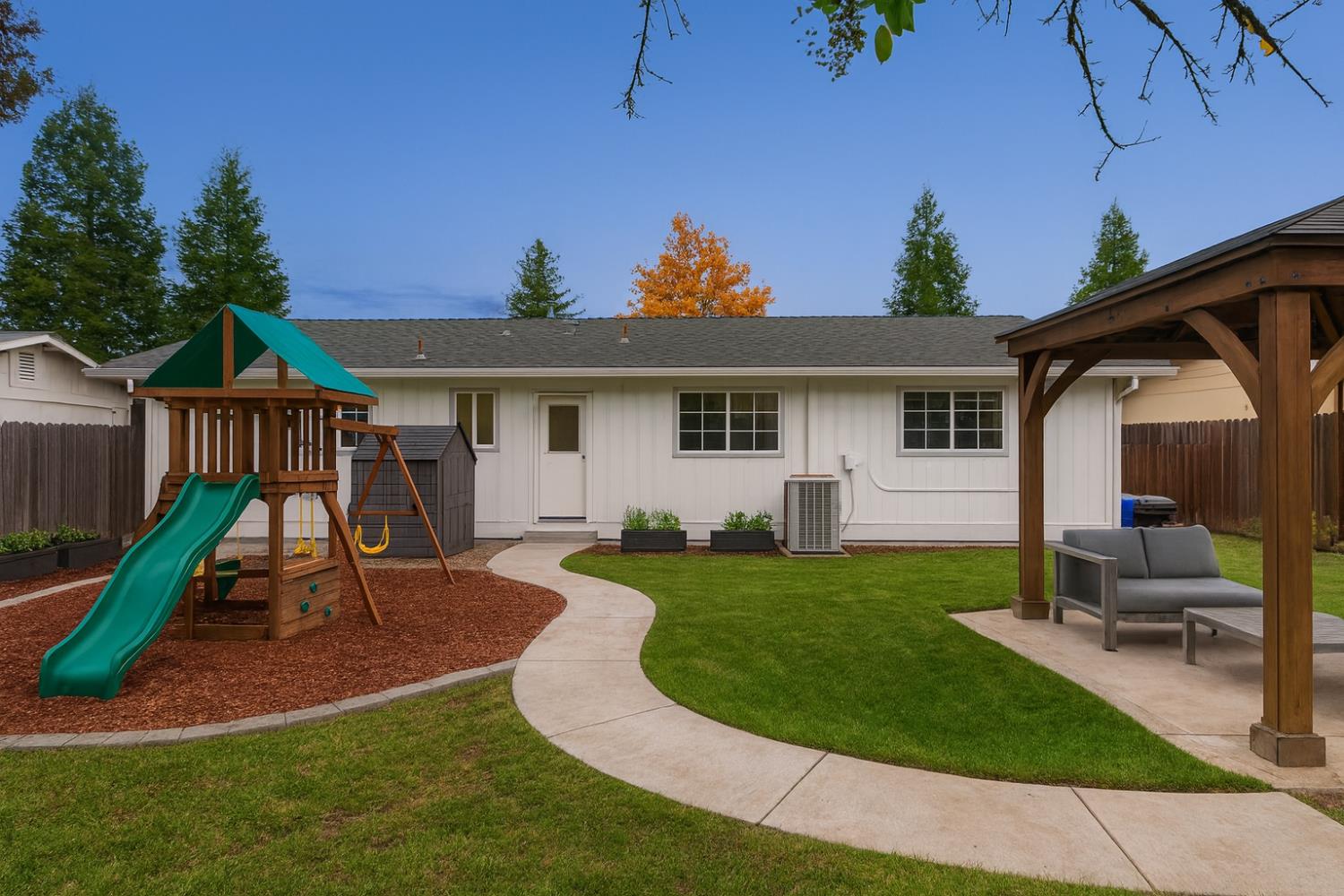 6816 Tareyton Way Citrus Heights, CA 95621 - Photo 45 of 46 a front view of a house with a yard