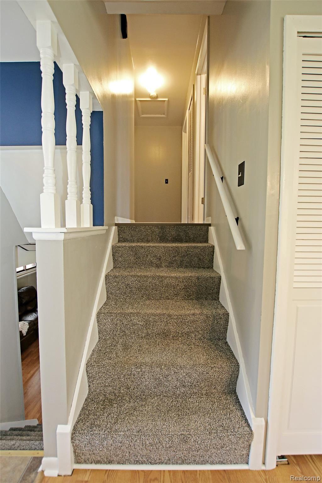 4095 Flint River Road Columbiaville, MI 48421 - Photo 17 of 84 18) Upstairs.jpg