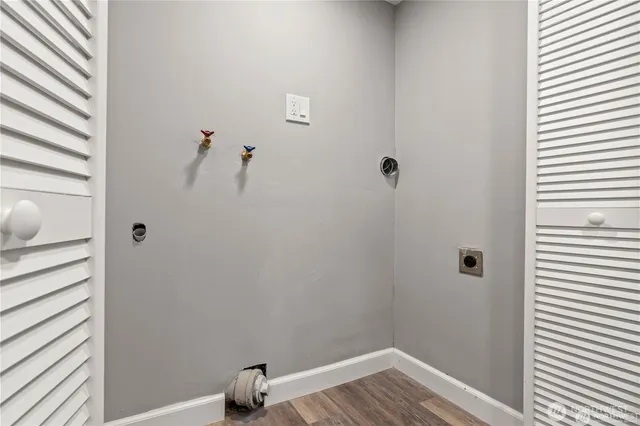 $690,000 | 842 South 143rd Place, Burien, WA 98168