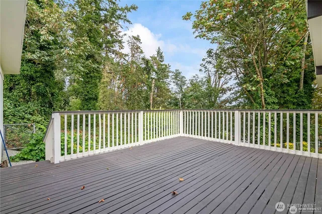 $690,000 | 842 South 143rd Place, Burien, WA 98168