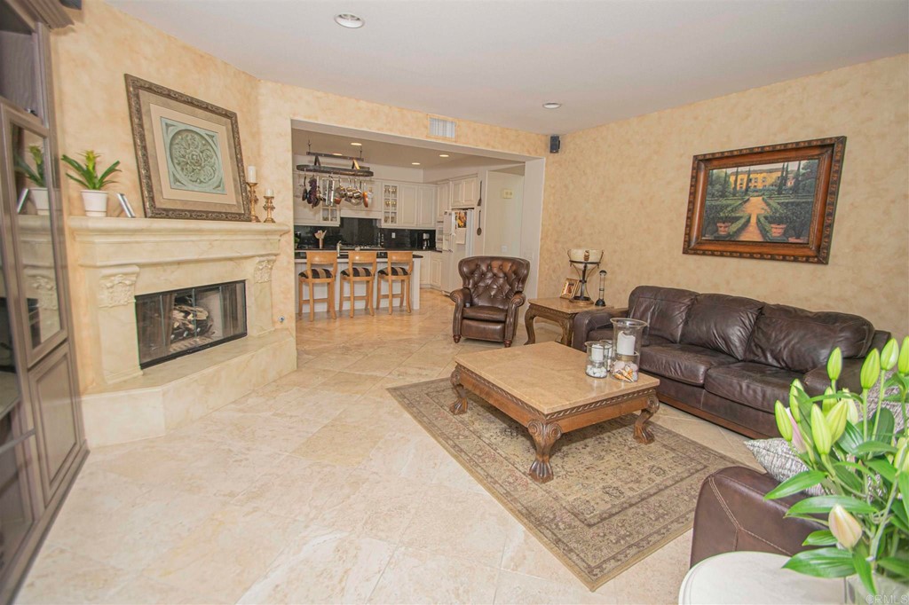 958 Merganser Lane Carlsbad, CA 92011 - Photo 5 of 14