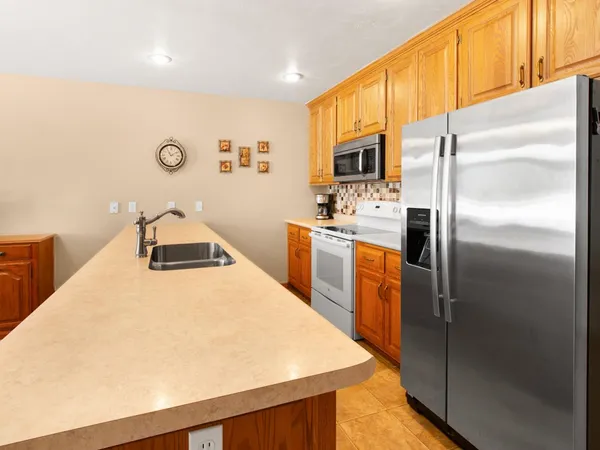 $314,900 | 425 Brookview Drive, Luxemburg, WI 54217