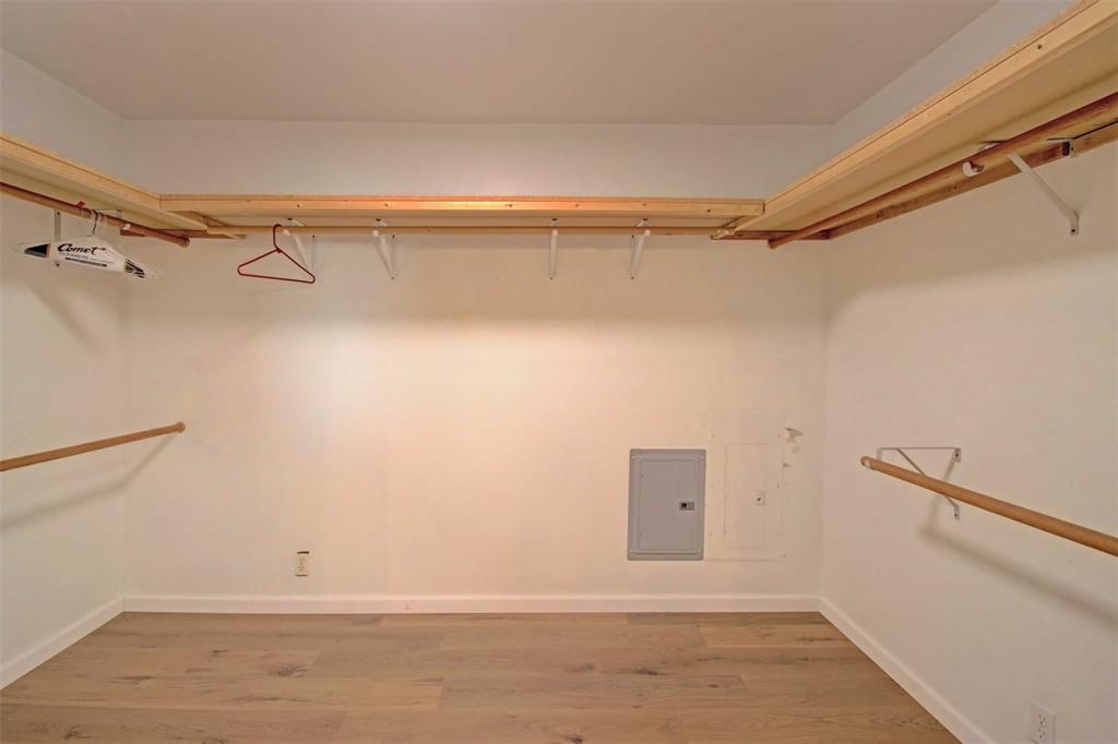 3559 Springfield Road Springtown, TX 76082 - Photo 12 of 36 a view of small space