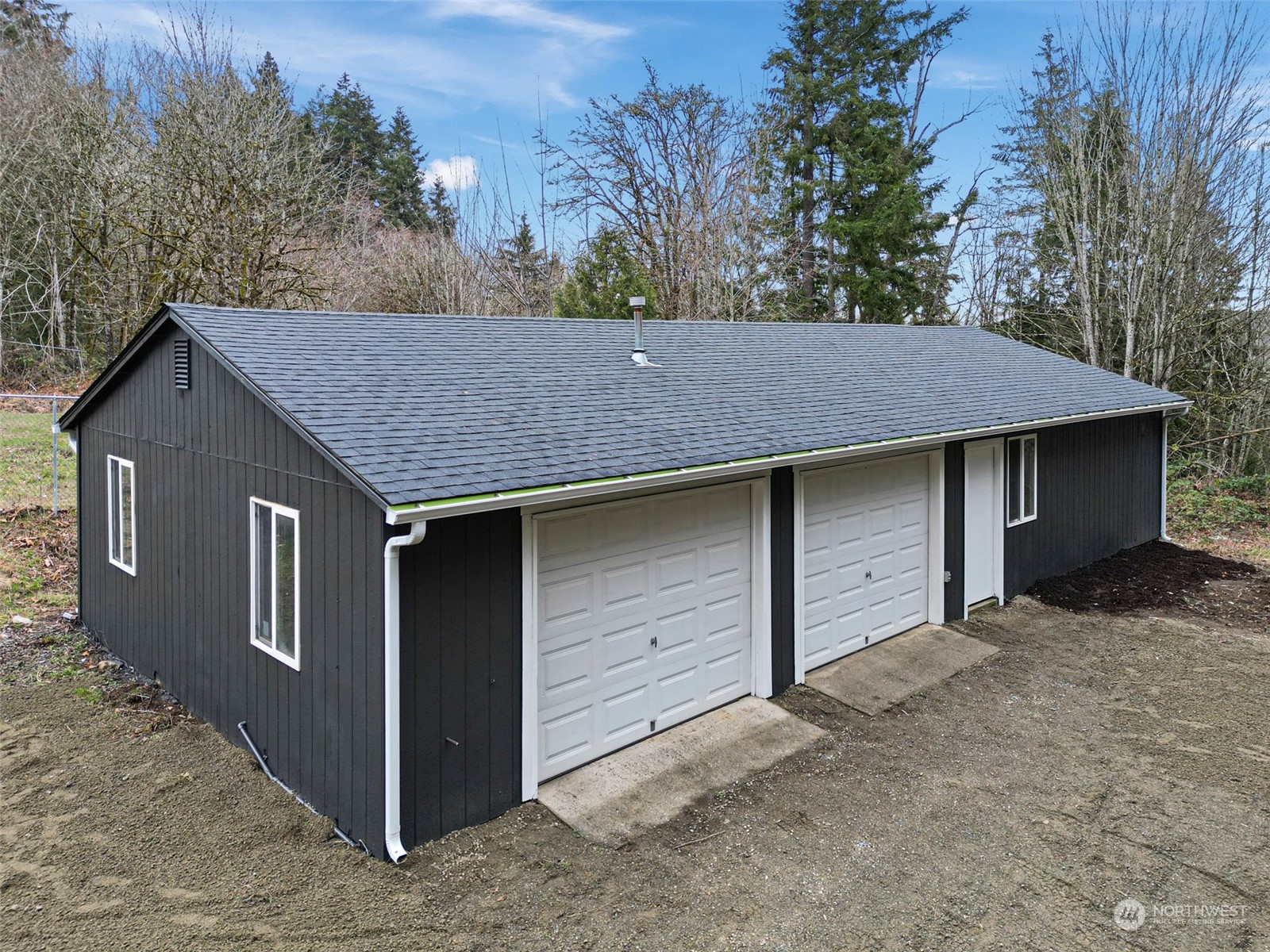 3673 Aiken Road Southeast Port Orchard, WA 98366 - Photo 4 of 9 Gallery Image 4