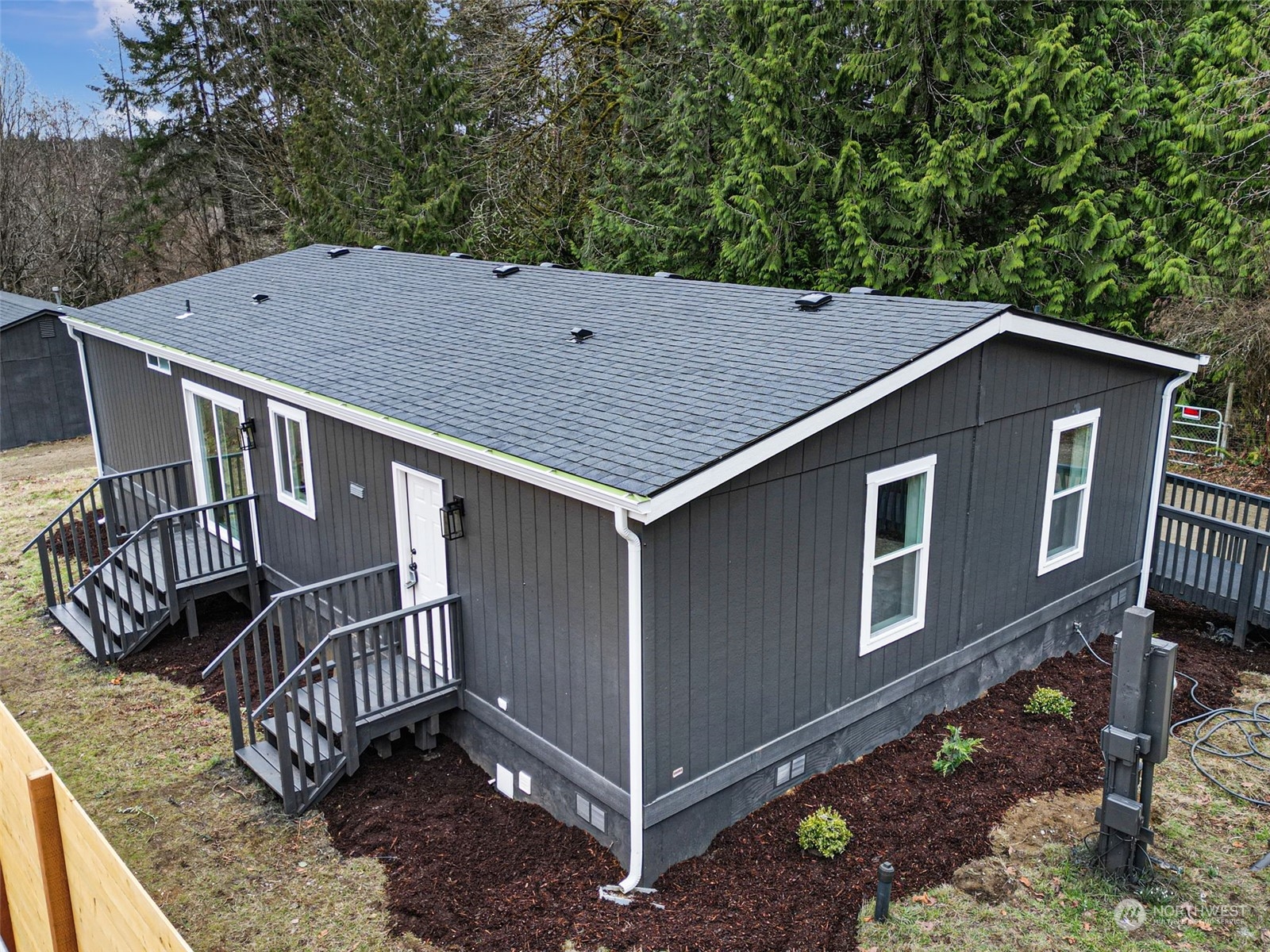 3673 Aiken Road Southeast Port Orchard, WA 98366 - Photo 8 of 9 Gallery Image 8