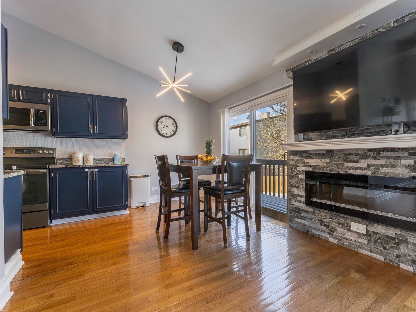 56 Salt Creek Road, Unit A Roselle, IL 60172 - Photo 4 of 15