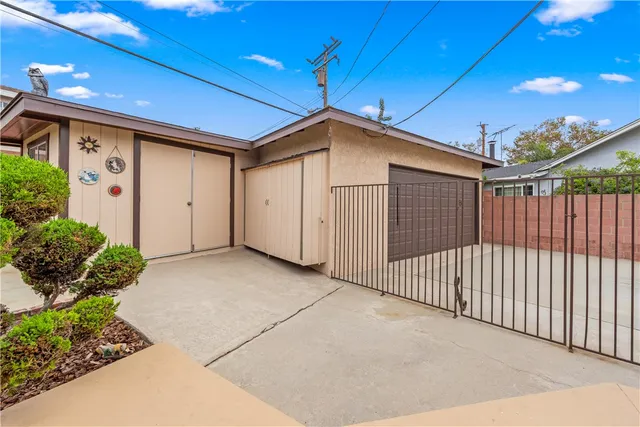 $890,000 | 10563 East Plunkett Street, Bellflower, CA 90706