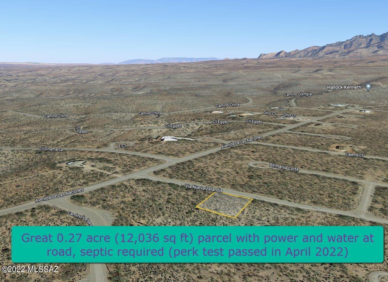 1806 Via Nueva Zelandia Rio Rico, AZ 85648 - Photo 3 of 17