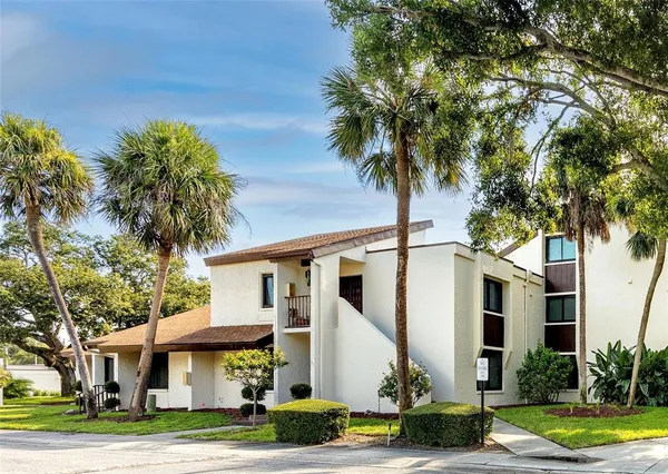 $1,625 | 2207 Belleair Road, Unit B4, Clearwater, FL 33764