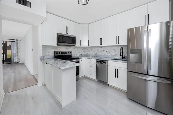 $1,625 | 2207 Belleair Road, Unit B4, Clearwater, FL 33764