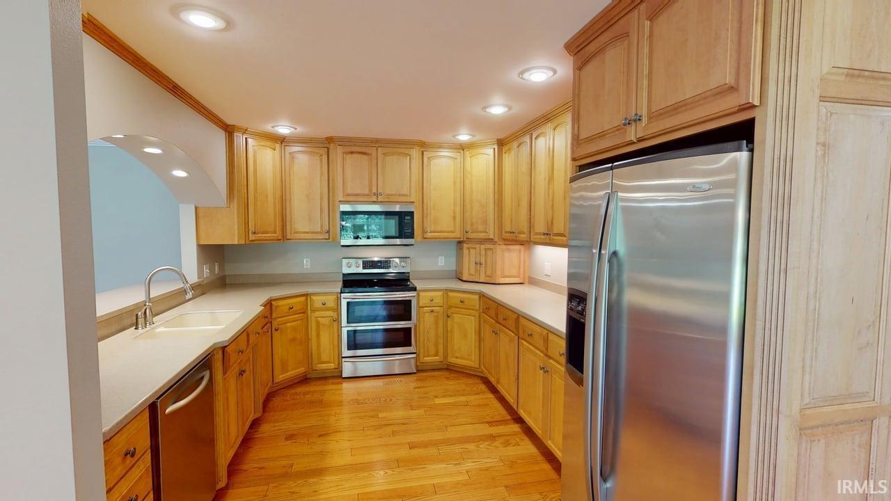 1333 Rolling Ridge Road Jasper, IN 47546 - Photo 11 of 34