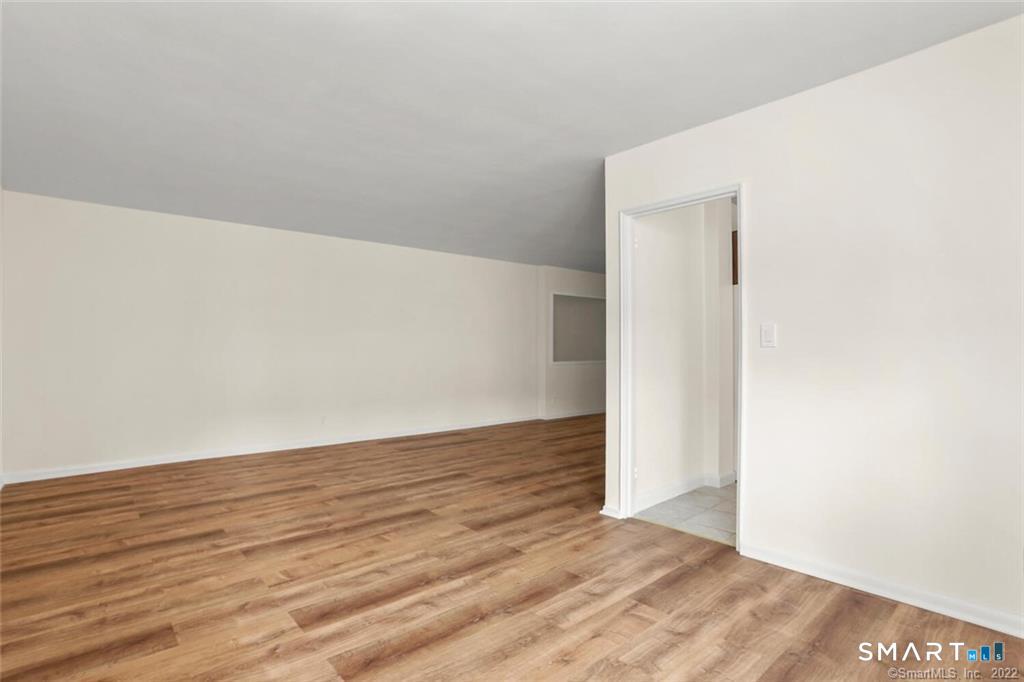 39 Glenbrook Road, Unit 3P Stamford, CT 06902 - Photo 5 of 15