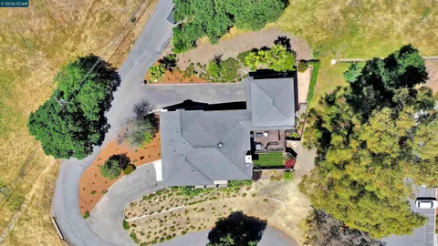 $1,999,000 | 1100 Dunsyre Drive, Lafayette, CA 94549