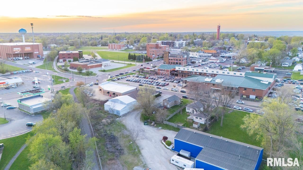 East Moneta Avenue Peoria Heights, IL 61616 - Photo 3 of 15