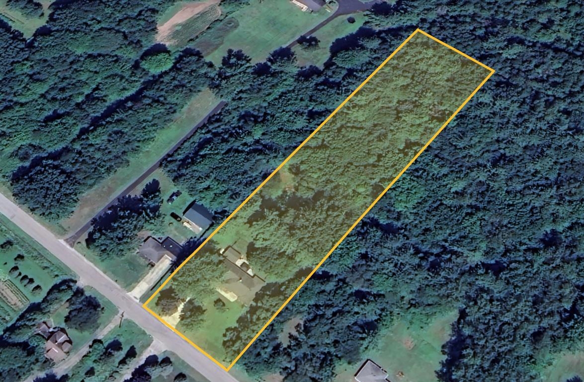 1240 West Sloan Road Burt, MI 48417 - Photo 2 of 39 50157882-cb26ce03-27f4-4d1b-b4b1-a0c5aaaf9cd9.JPG
