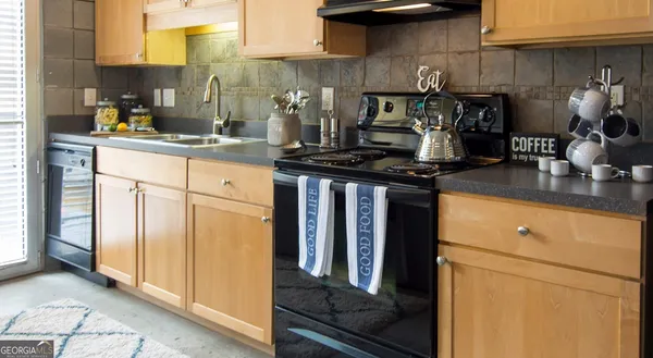 $1,925 | 1016 Howell Mill Road, Unit 1108, Atlanta, GA 30318