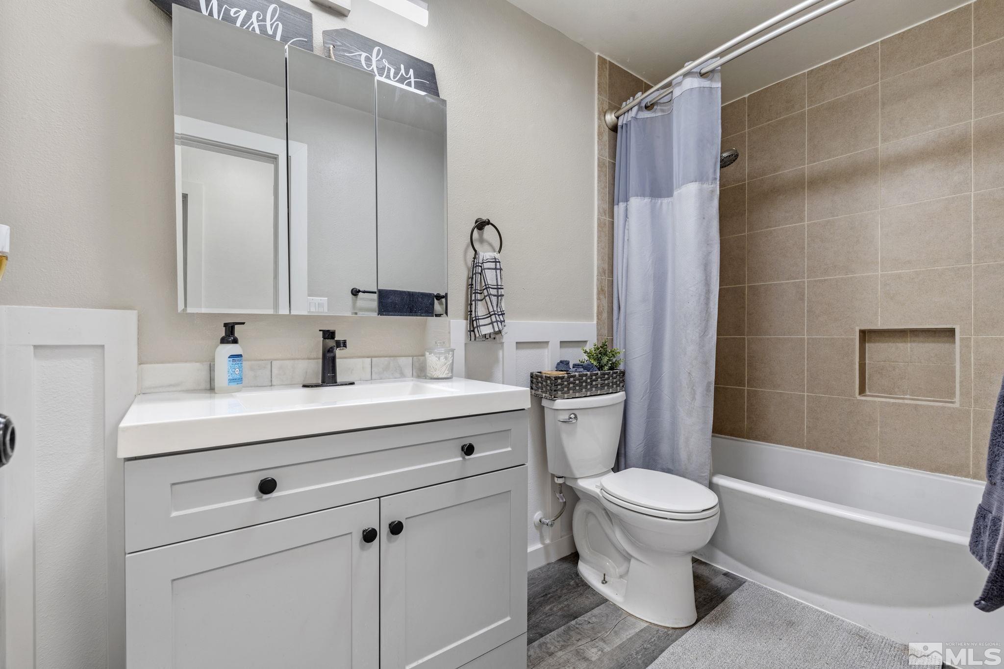 3555 Antelope Valley Road Reno, NV 89506 - Photo 16 of 33 Photo 16