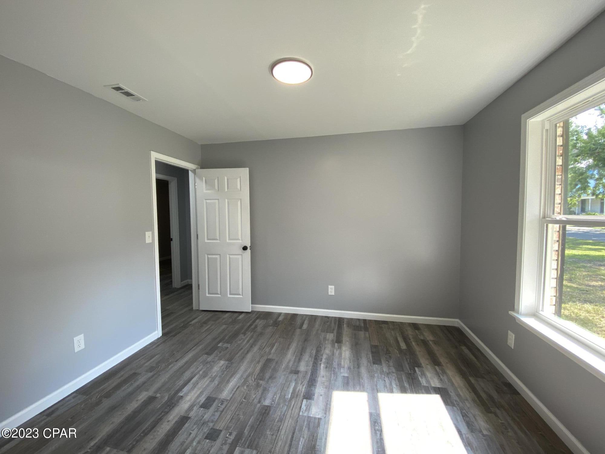 799 Sinclair Street Chipley, FL 32428 - Photo 26 of 34 Gallery Image 26