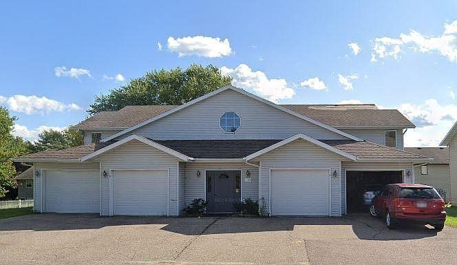 1126 12th Street Baraboo, WI 53913 - Photo 1 of 9