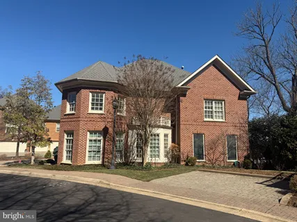 $2,200,000 | 3811 North Randolph Court, Arlington, VA 22207