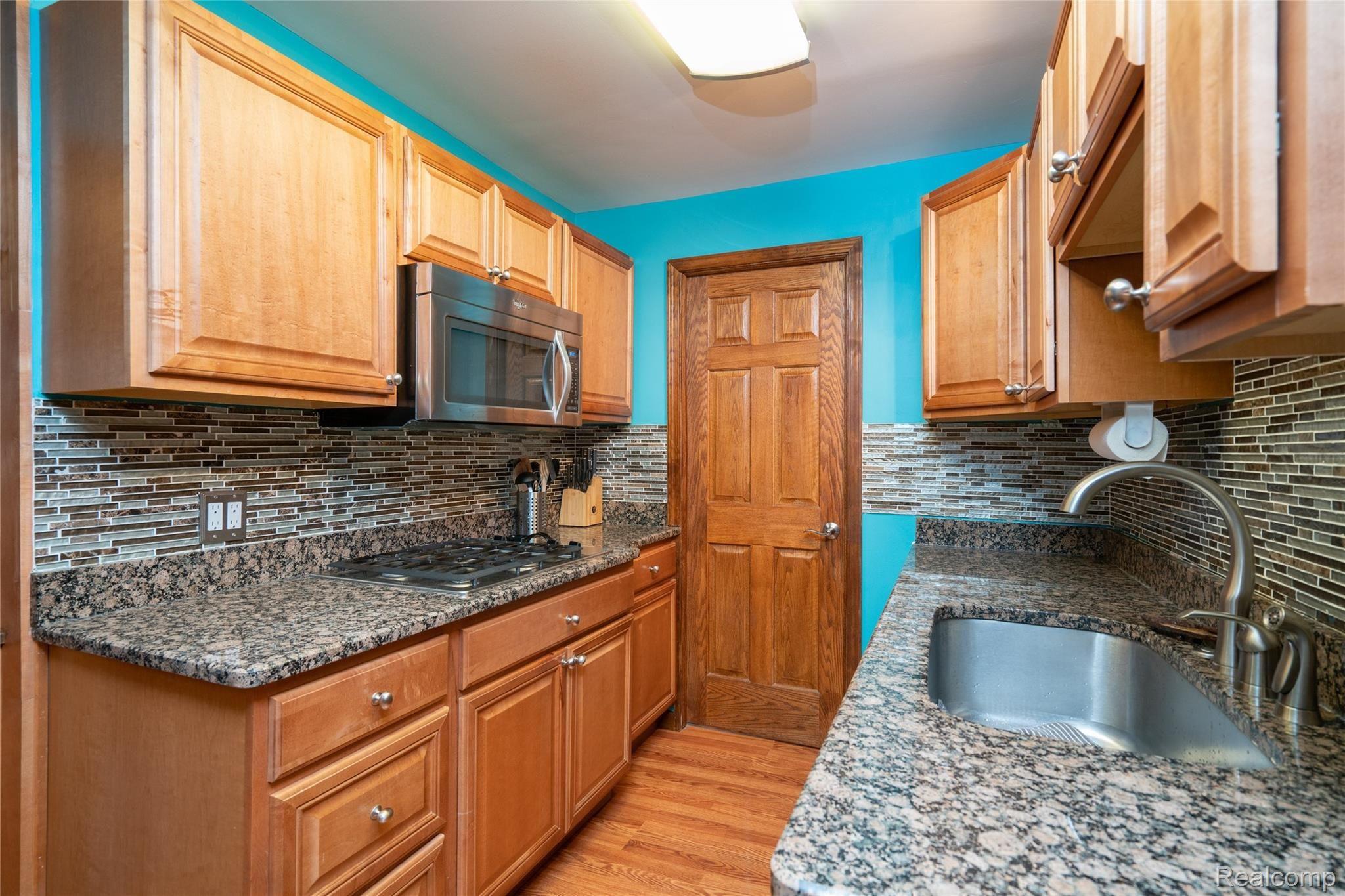 154 Roth Boulevard Clawson, MI 48017 - Photo 7 of 28 Roth-10.jpg