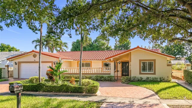 $785,000 | 5415 Southwest 135th Court, Miami, FL 33175