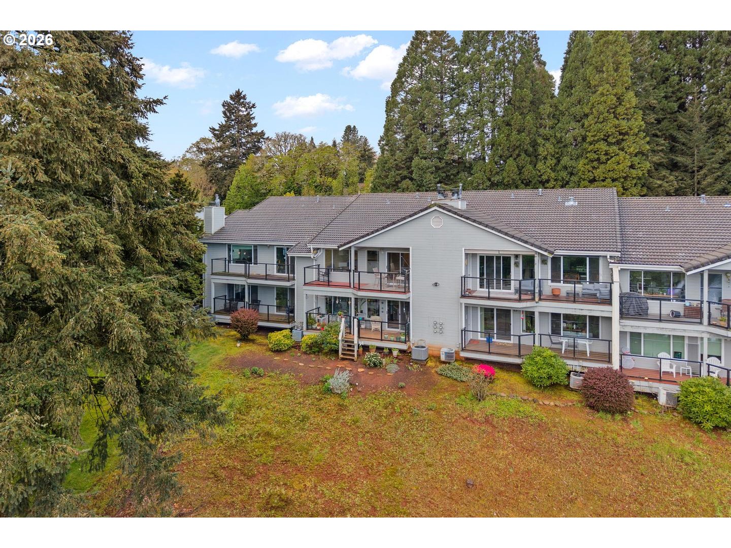 1840 Rees Hill Road Southeast, Unit 19 Salem, OR 97306 - Photo 26 of 34 a aerial view of a house with swimming pool and sitting space