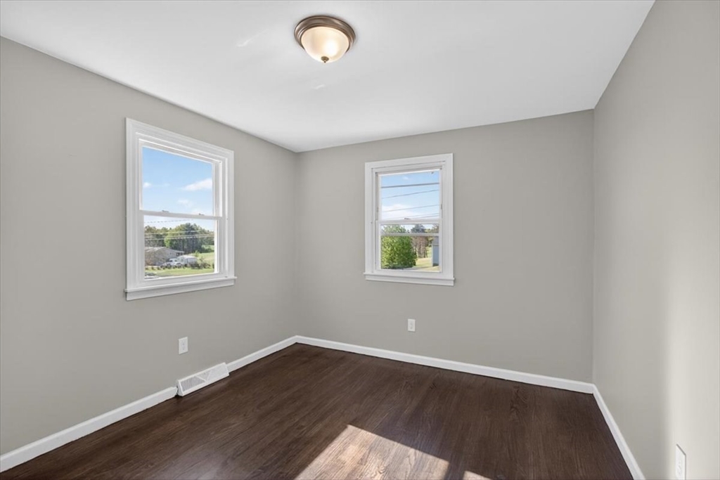 368 Granville Road Southwick, MA 01077 - Photo 15 of 32 Gallery Image 15