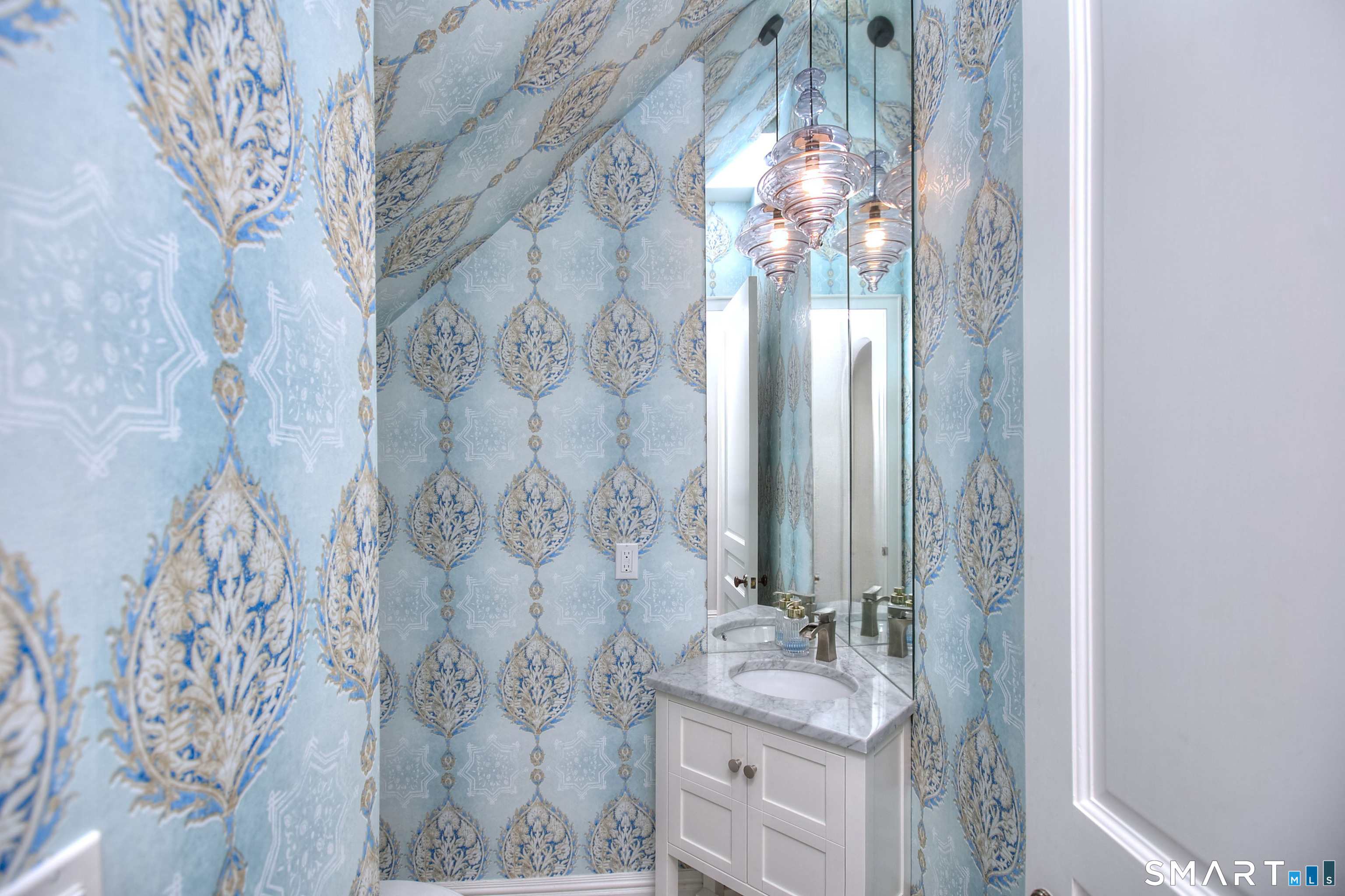 3 Shorehaven Road Norwalk, CT 06855 - Photo 9 of 40 Gallery Image 9