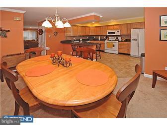 3313 Lester Road Philadelphia, PA 19154 - Photo 3 of 12 Dining Room
