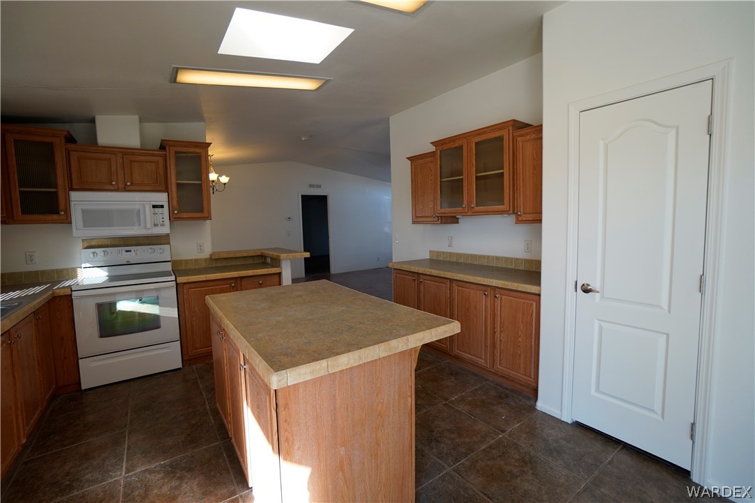 4149 Cibola Road Golden Valley, AZ 86413 - Photo 20 of 33