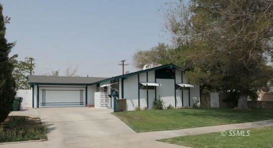 259 Sierra Vista Street Ridgecrest, CA 93555 - Photo 1 of 29