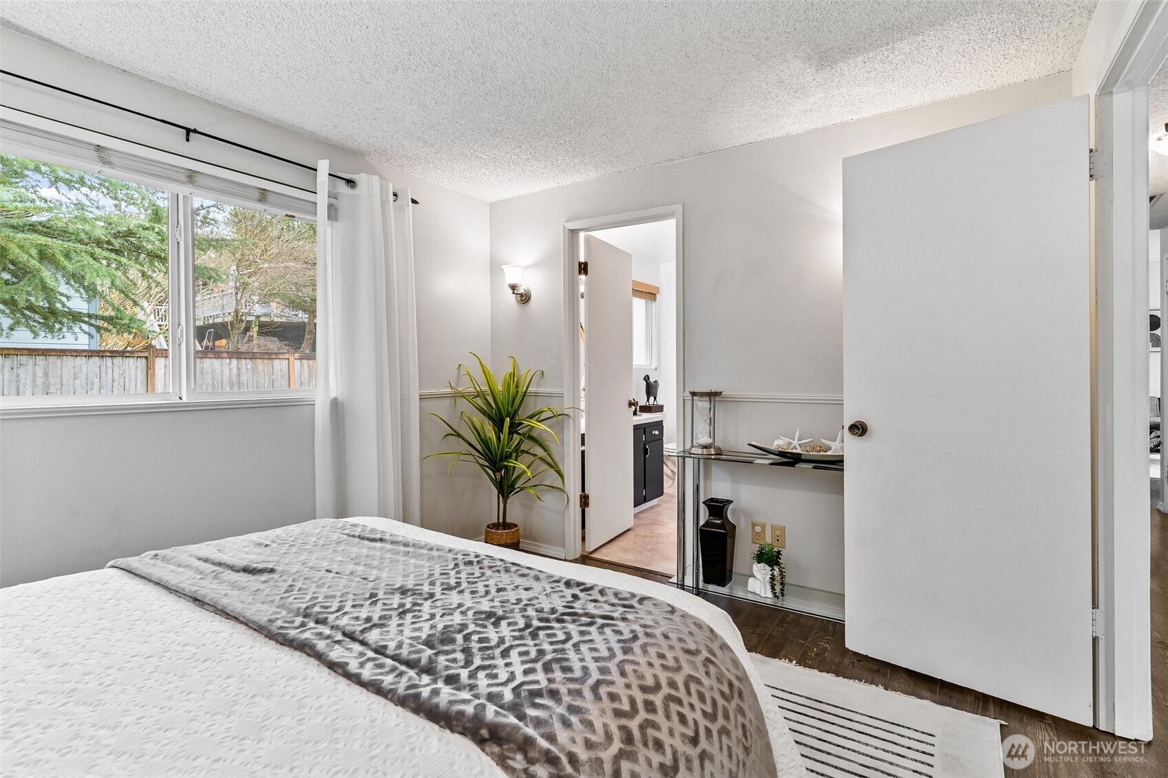 712 220th Street Southwest Bothell, WA 98021 - Photo 14 of 32