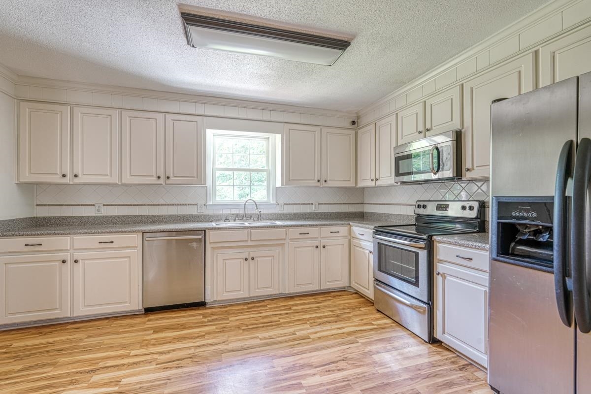 610 McAbee Road Roebuck, SC 29376 - Photo 5 of 35 Gallery Image 5