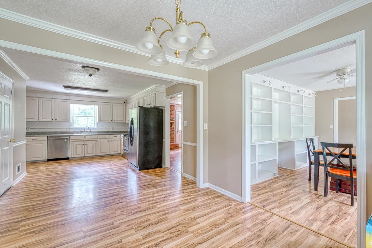 610 McAbee Road Roebuck, SC 29376 - Photo 8 of 35 Gallery Image 8