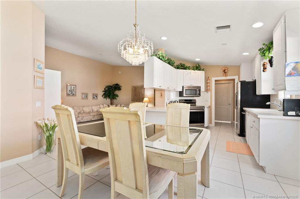 756 Southwest Balmoral Trace Stuart, FL 34997 - Photo 13 of 39