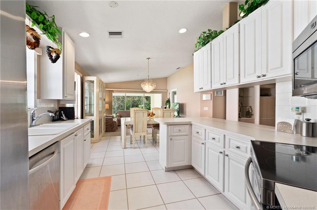 756 Southwest Balmoral Trace Stuart, FL 34997 - Photo 8 of 39