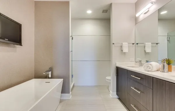 $7,500 | 111 South Aberdeen Street, Chicago, IL 60607