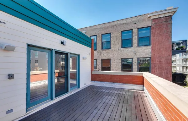 $7,500 | 111 South Aberdeen Street, Chicago, IL 60607